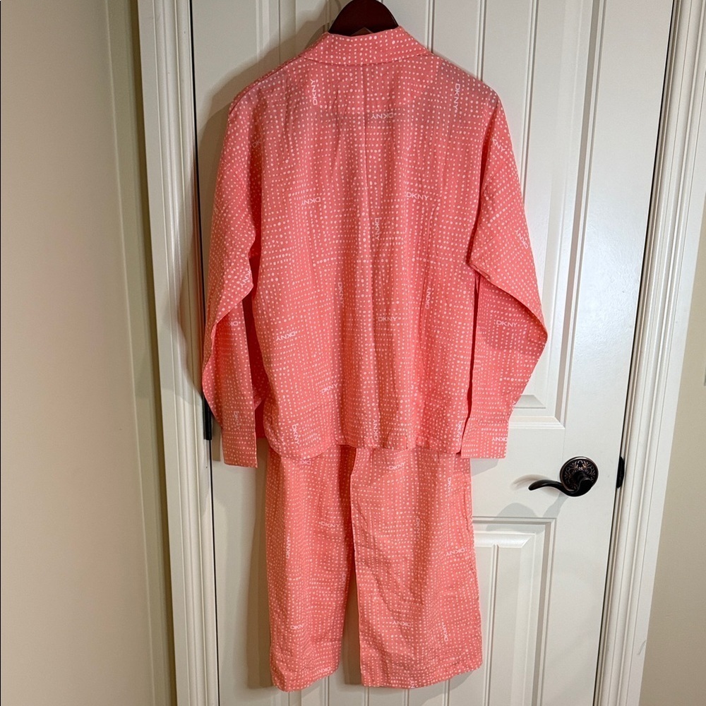 DKNY Women's Lawn Pajama Set, 2-piece Size XS - Picture 4 of 16